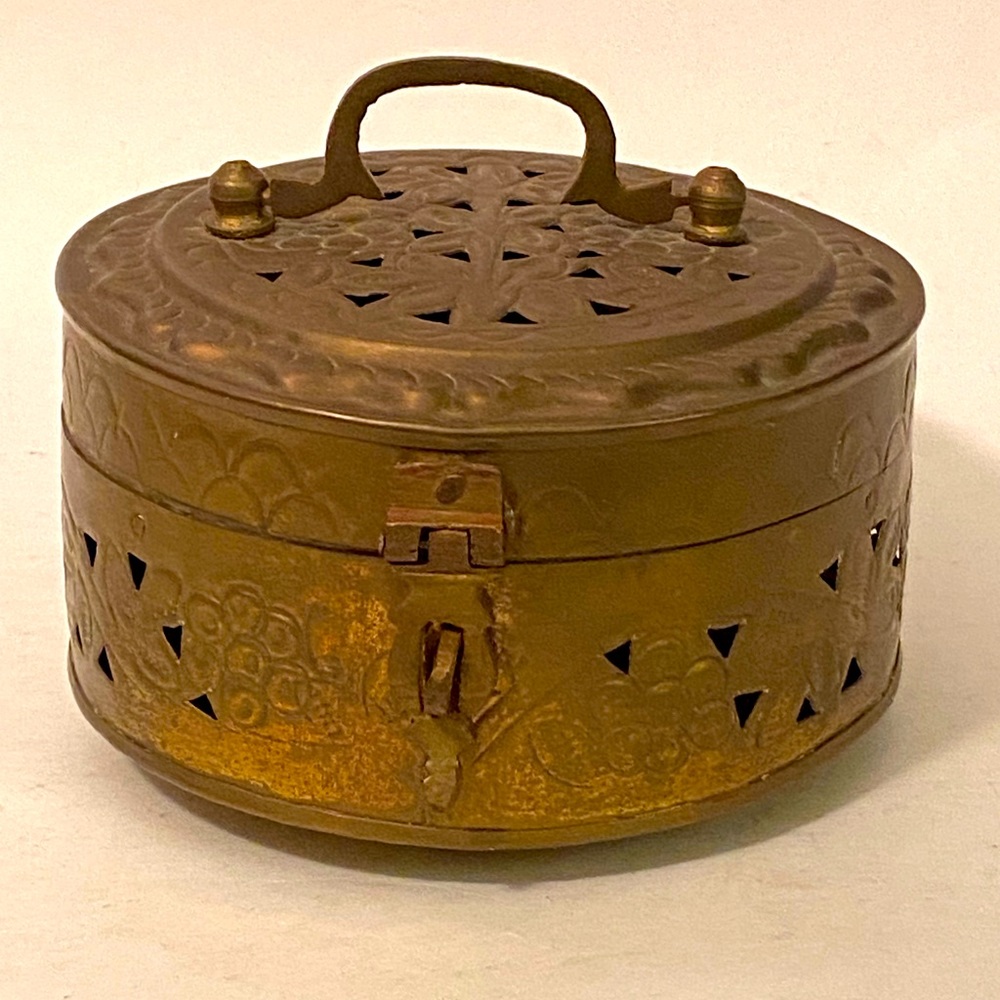 Vintage Brass Hinged Pierced Cricket Box 1970's Made in India Trinkets Jewelry